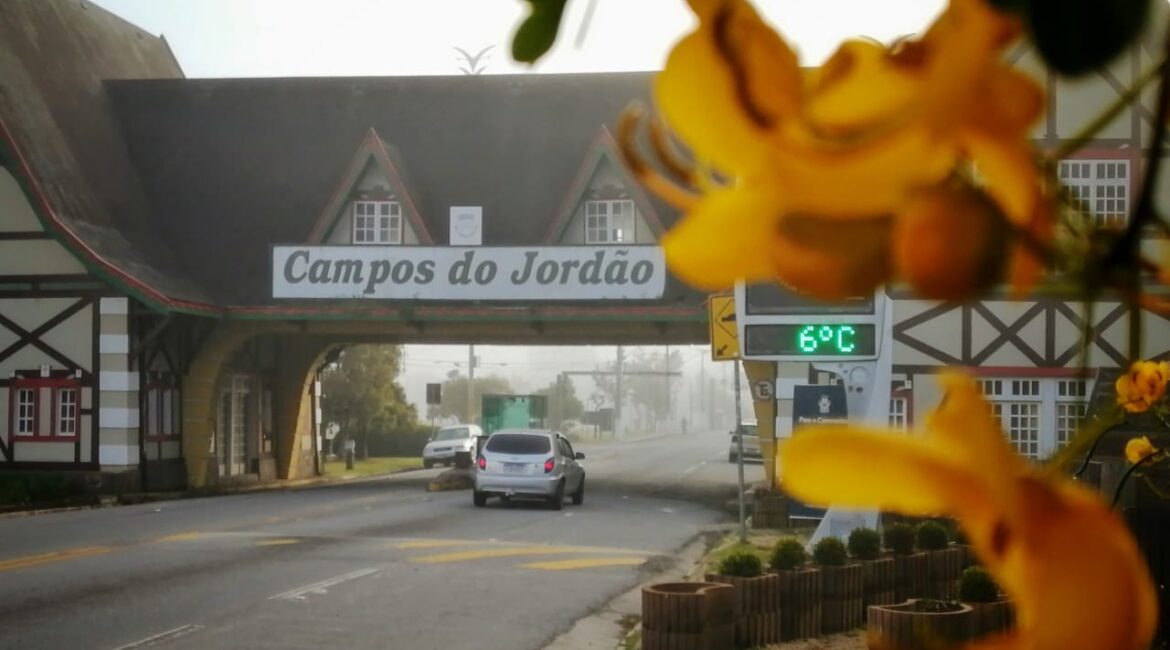 Tremor e barulho de explosão assustam moradores em Campos do Jordão